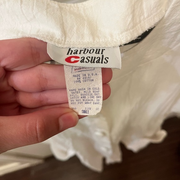 White Vintage Romper size small - Picture 3 of 3